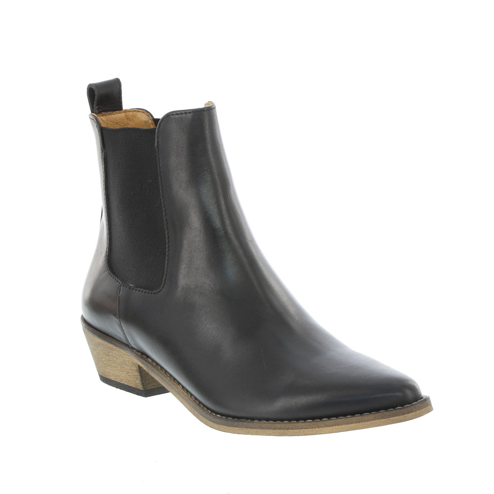 Ivy Lee 'Stella' / Black w Antique Sole