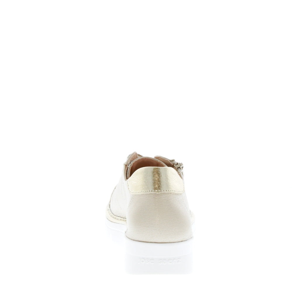 Jose Saenz '2001' / Arena Champagne