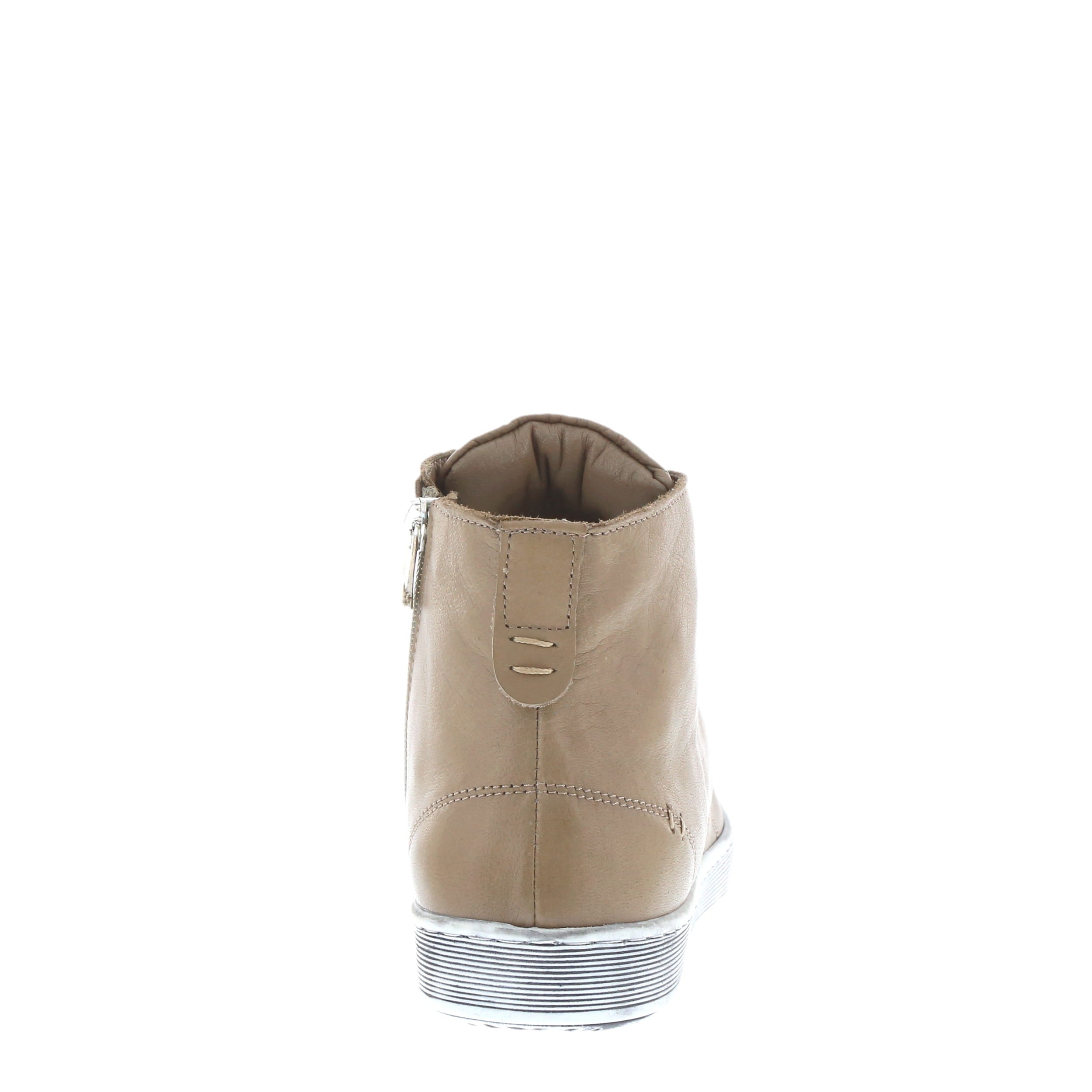 Rilassare 'Typo' / Elmwood