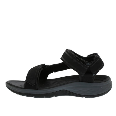 Teva 'M Strata Universal' / Black