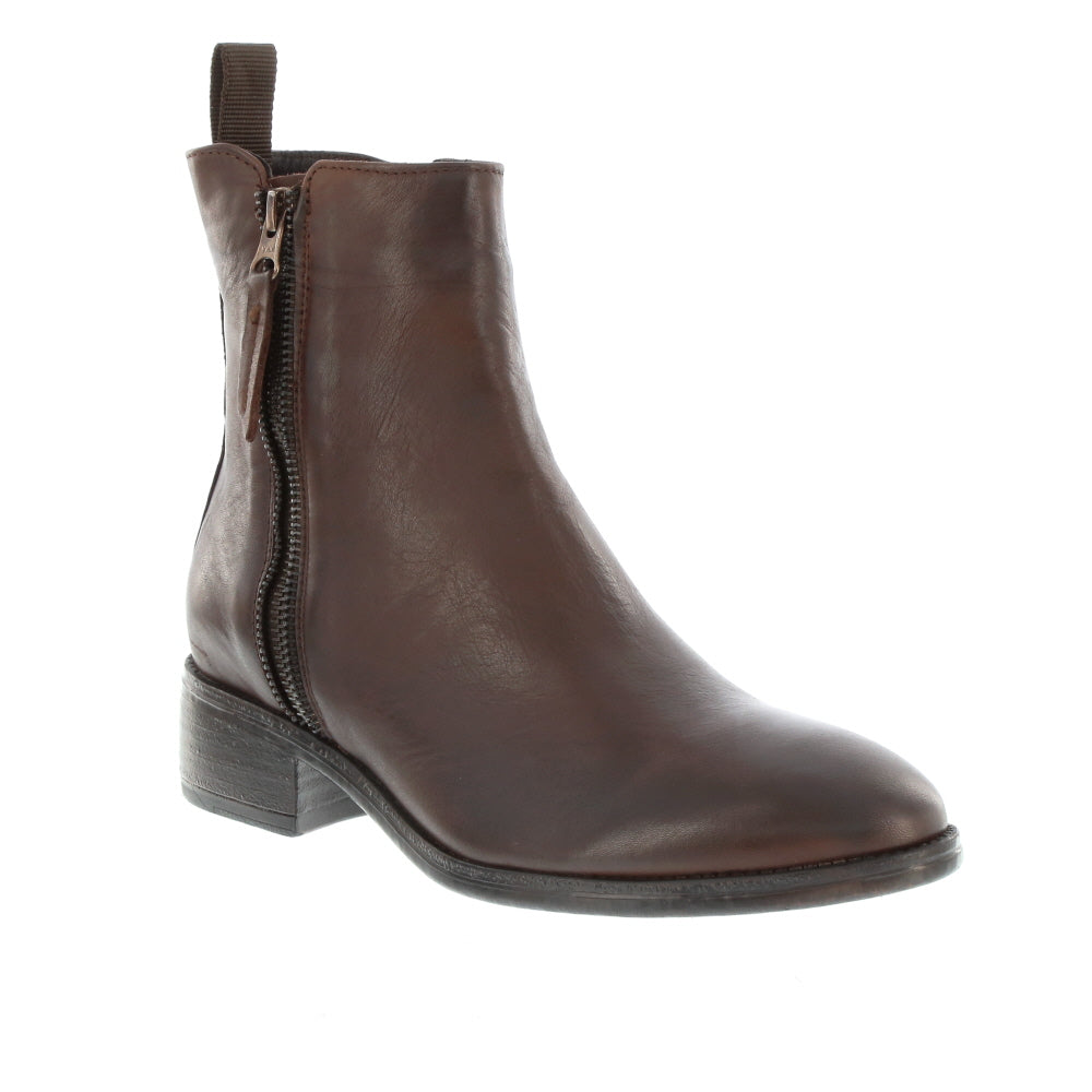 EOS 'Celi' / Chestnut