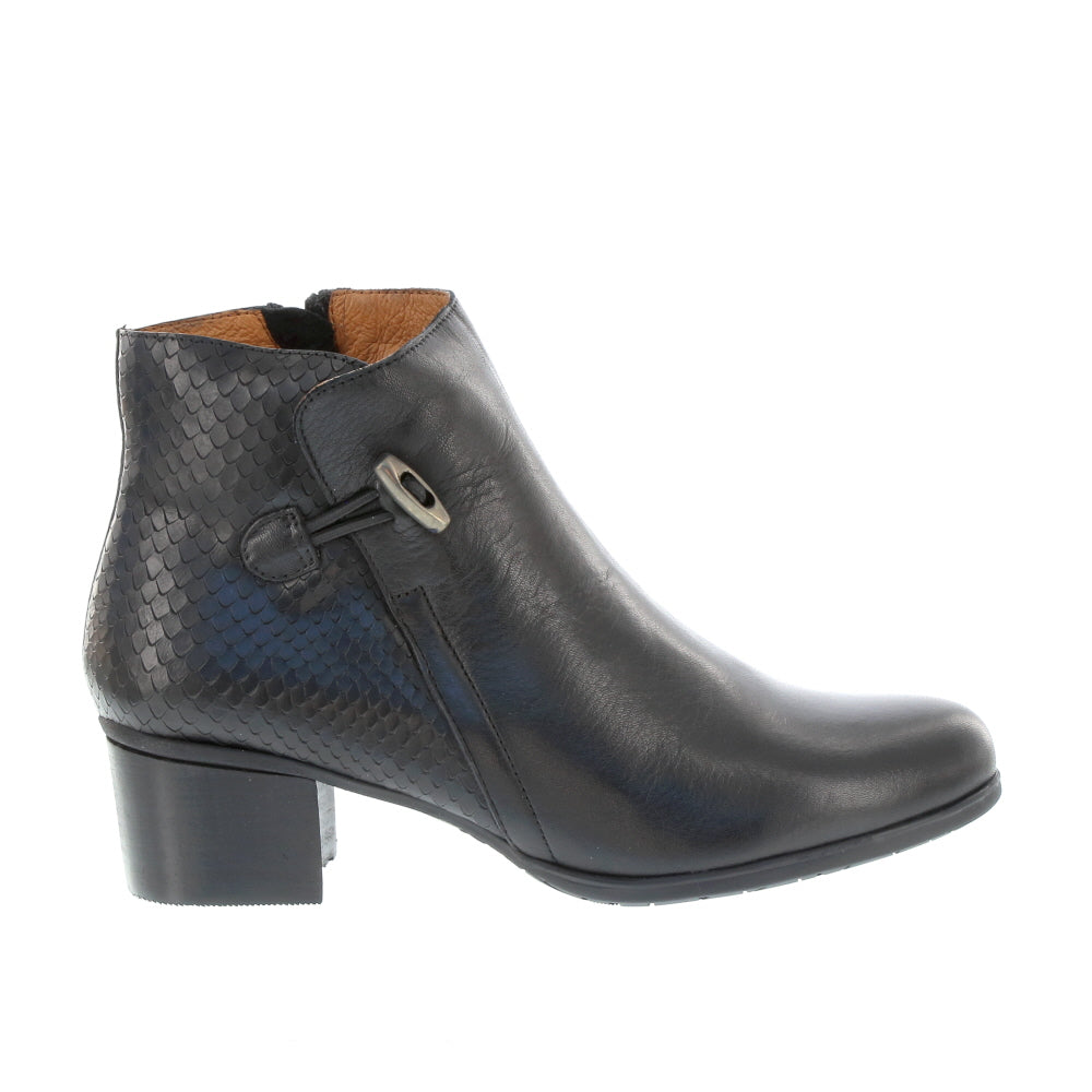 Zeta 'Gallow' / Negro