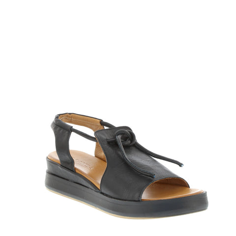 Le Sansa 'Hide' / Black/Black Sole