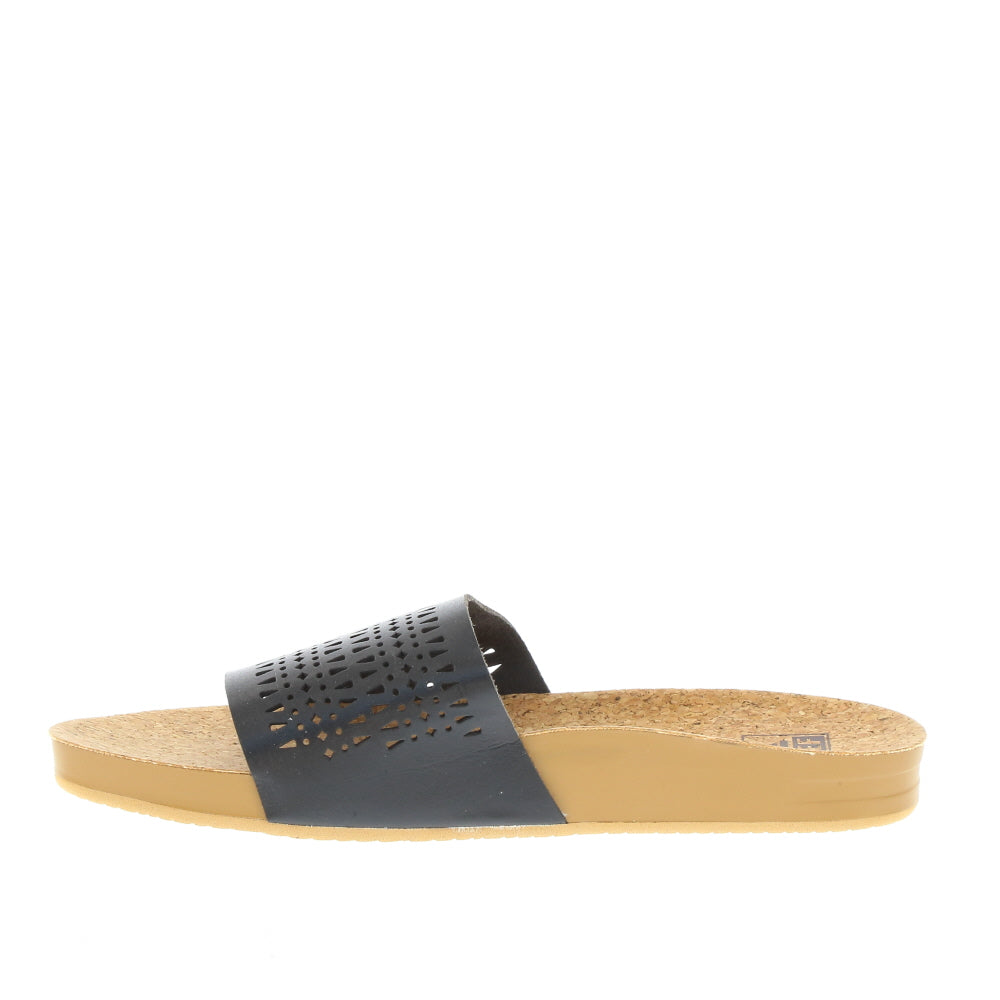 Reef 'Cushion Scout Perf' / Black/Tan